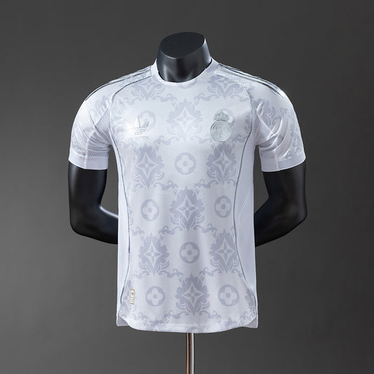 Real Madrid 2025/26 Edición Especial (Galaxy Lights) Player Version
