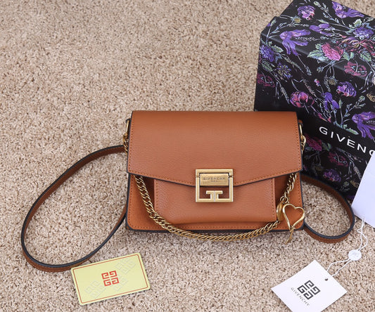 Bolso GV3 Givenchy Castaño