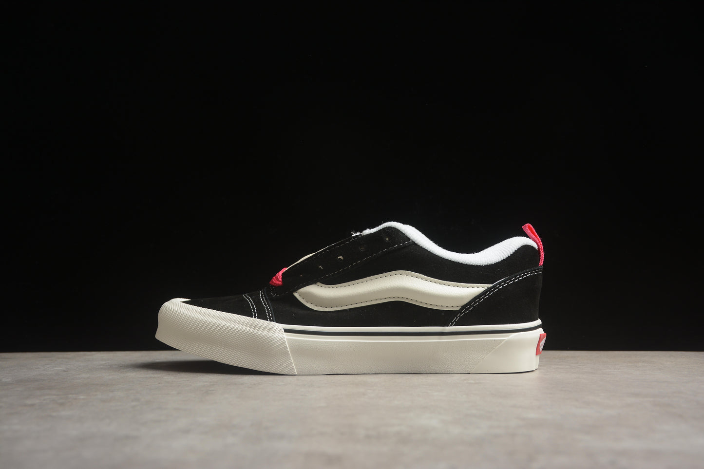 Vans Classics Knu Skool Negra