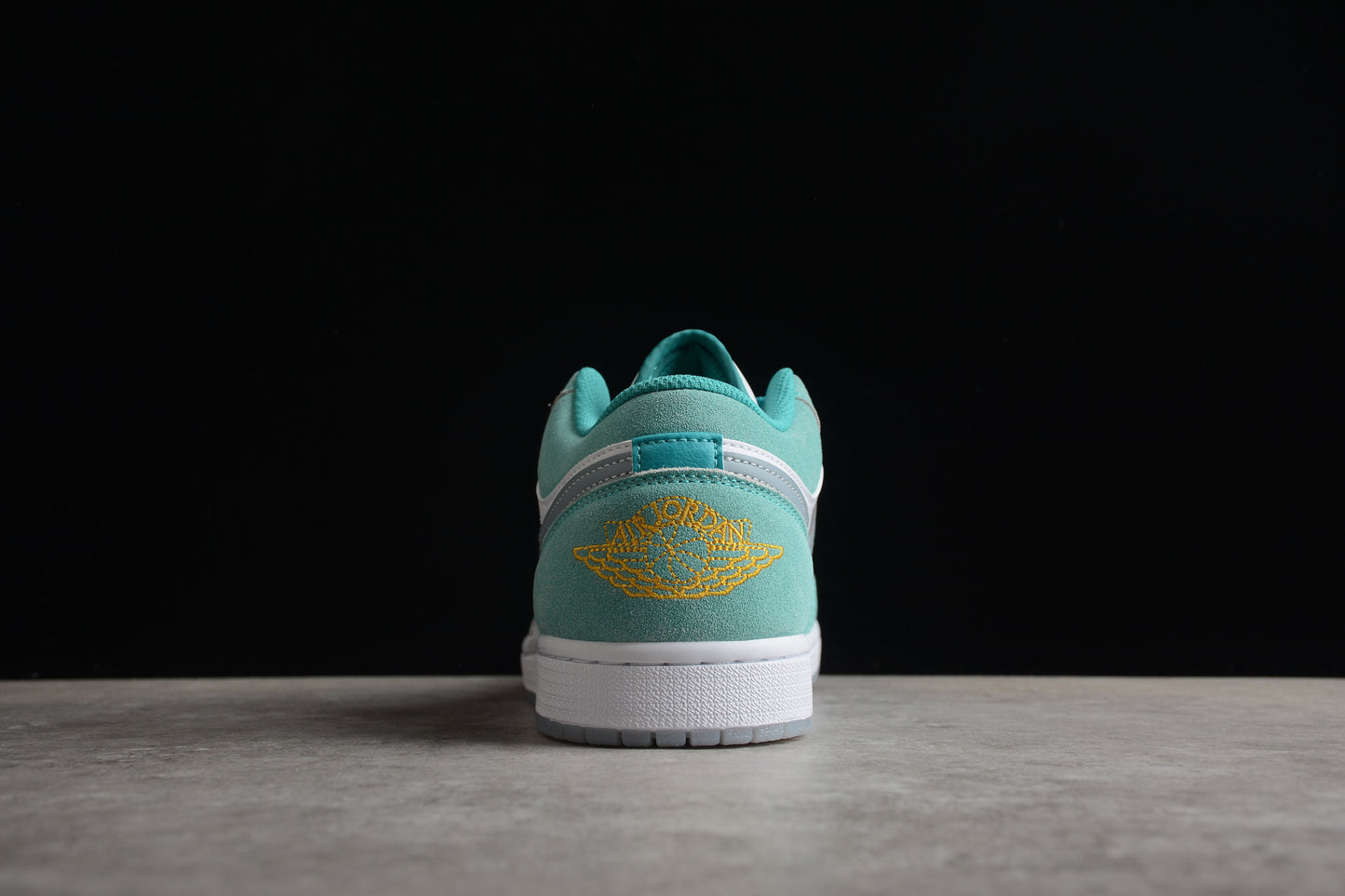 Nike Air Jordan 1 Low DN3705-301