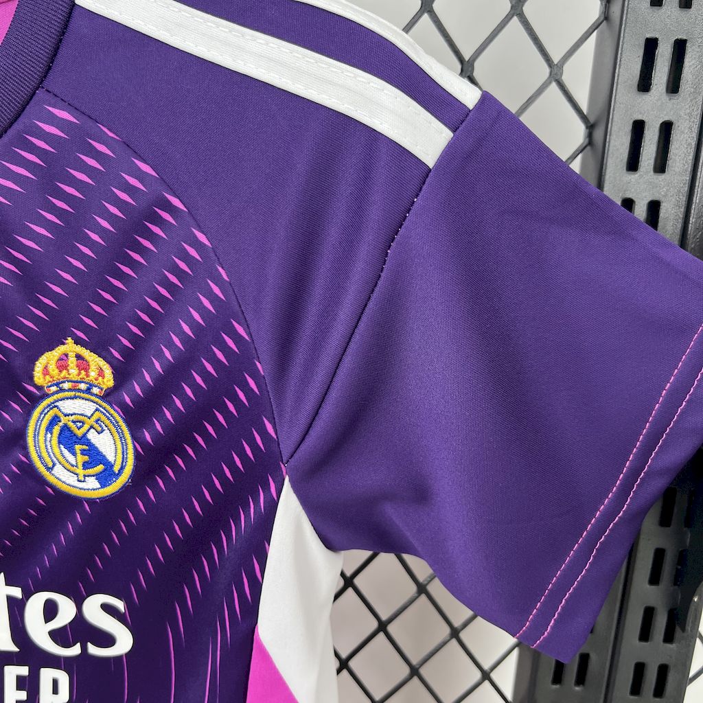 Real Madrid 2025/26 Kids Version Portero