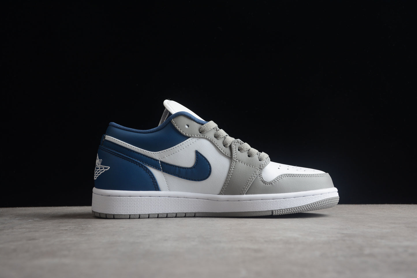 Nike Air Jordan 1 Low DC0774-042
