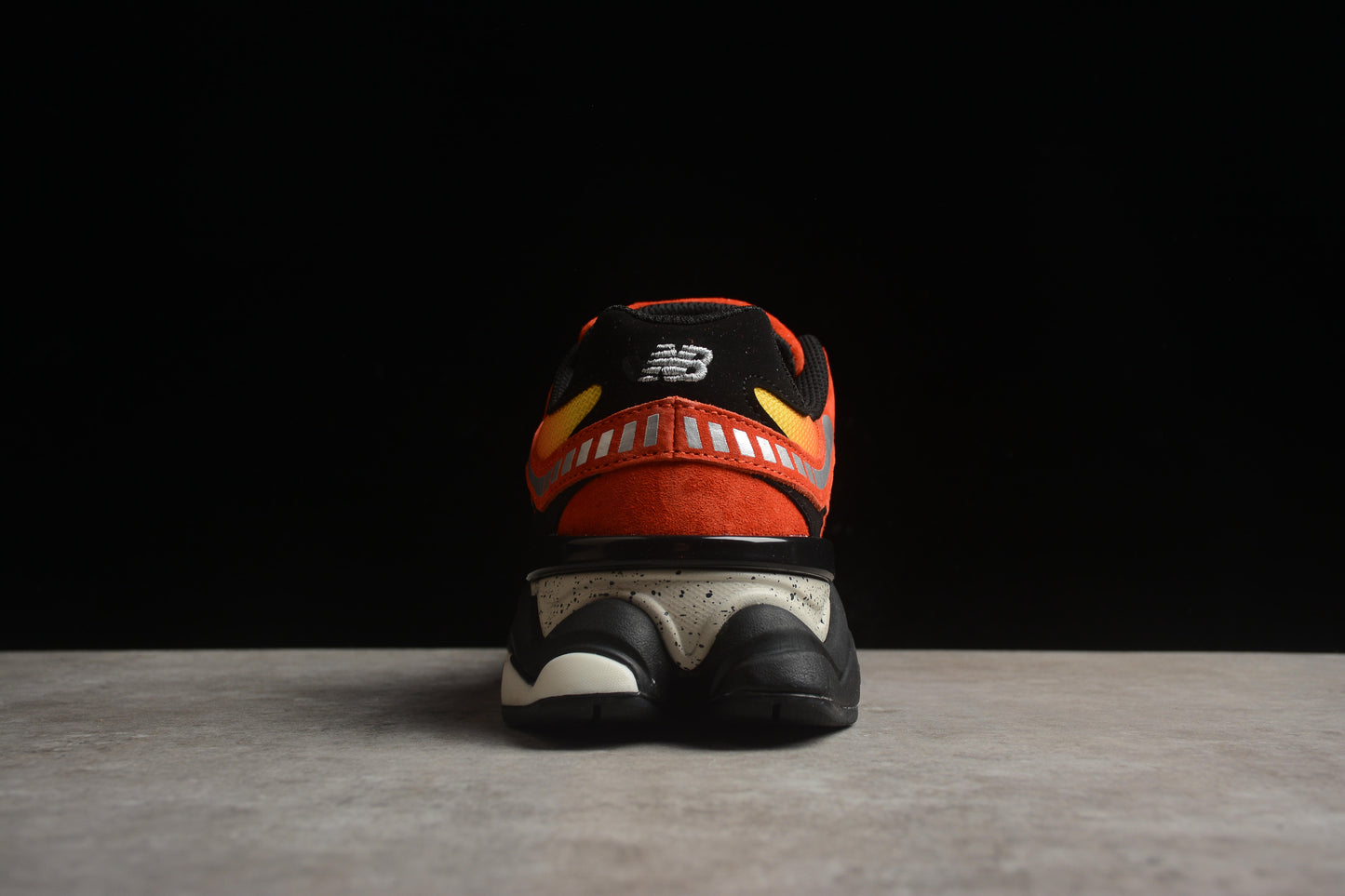 New Balance 9060 U9060DMG