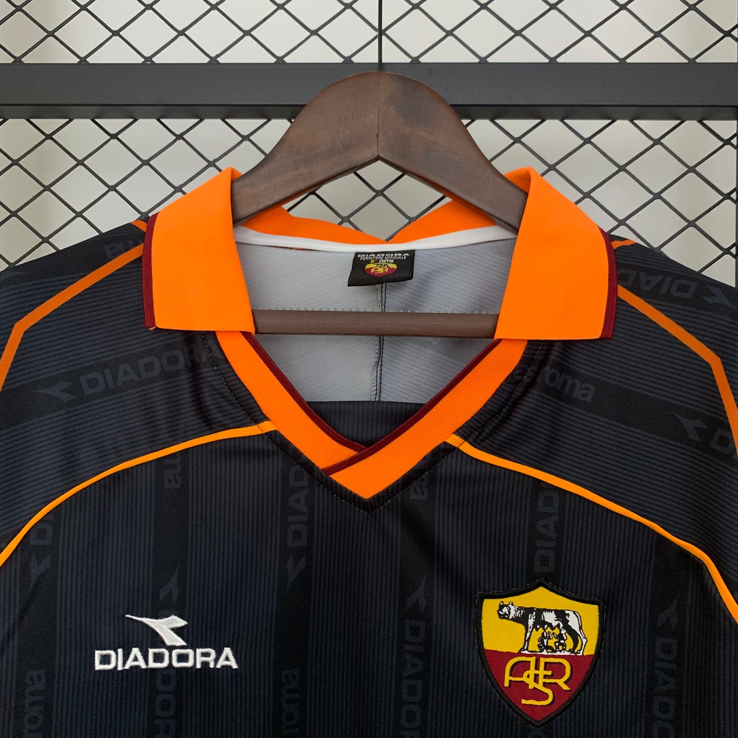 AS Roma retro 1999/00 Away