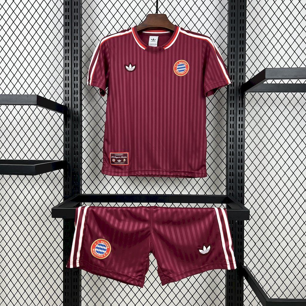 Bayern Munich 2025/26 Kids Version Iconos