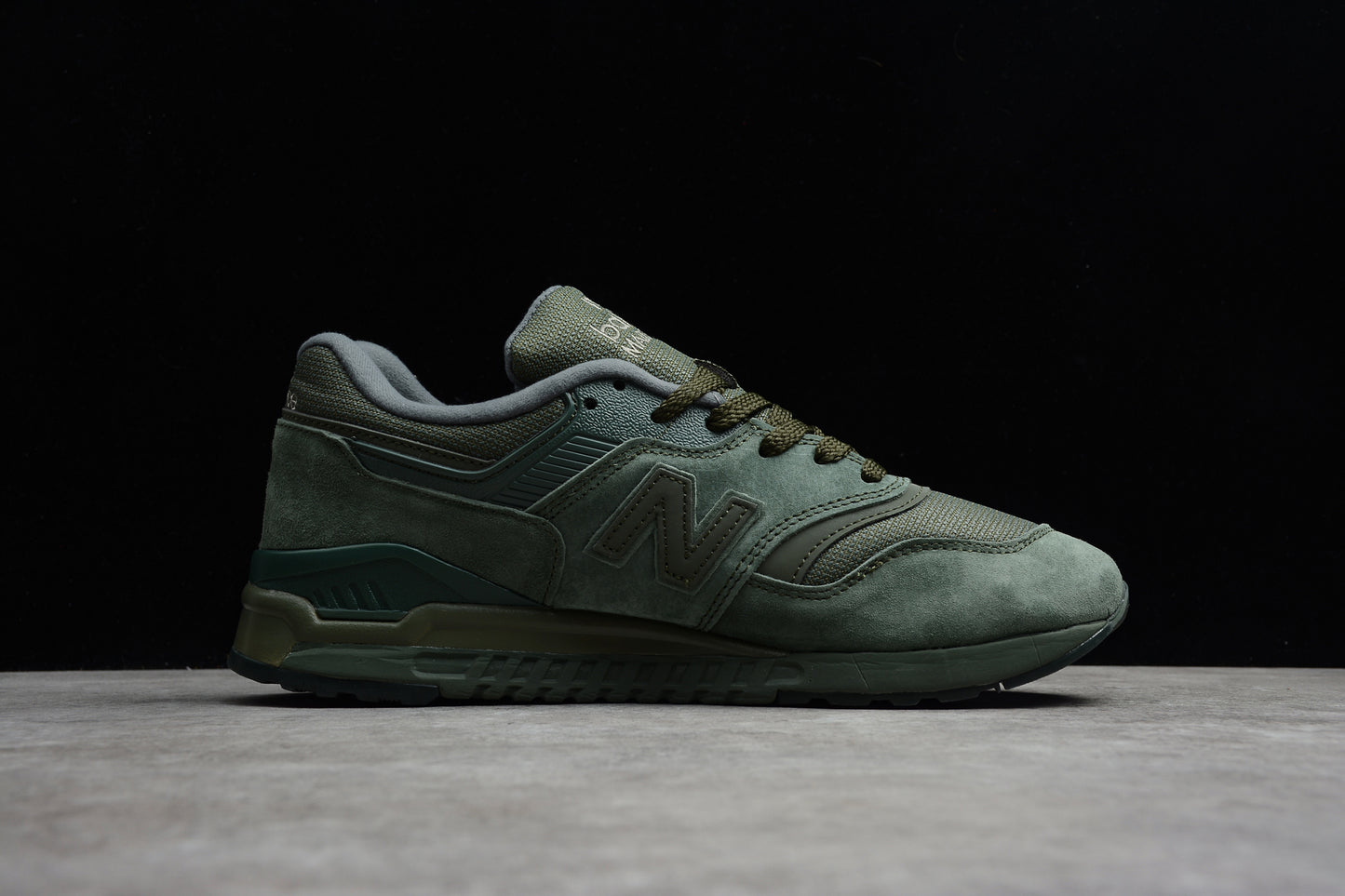 New Balance M997NAL