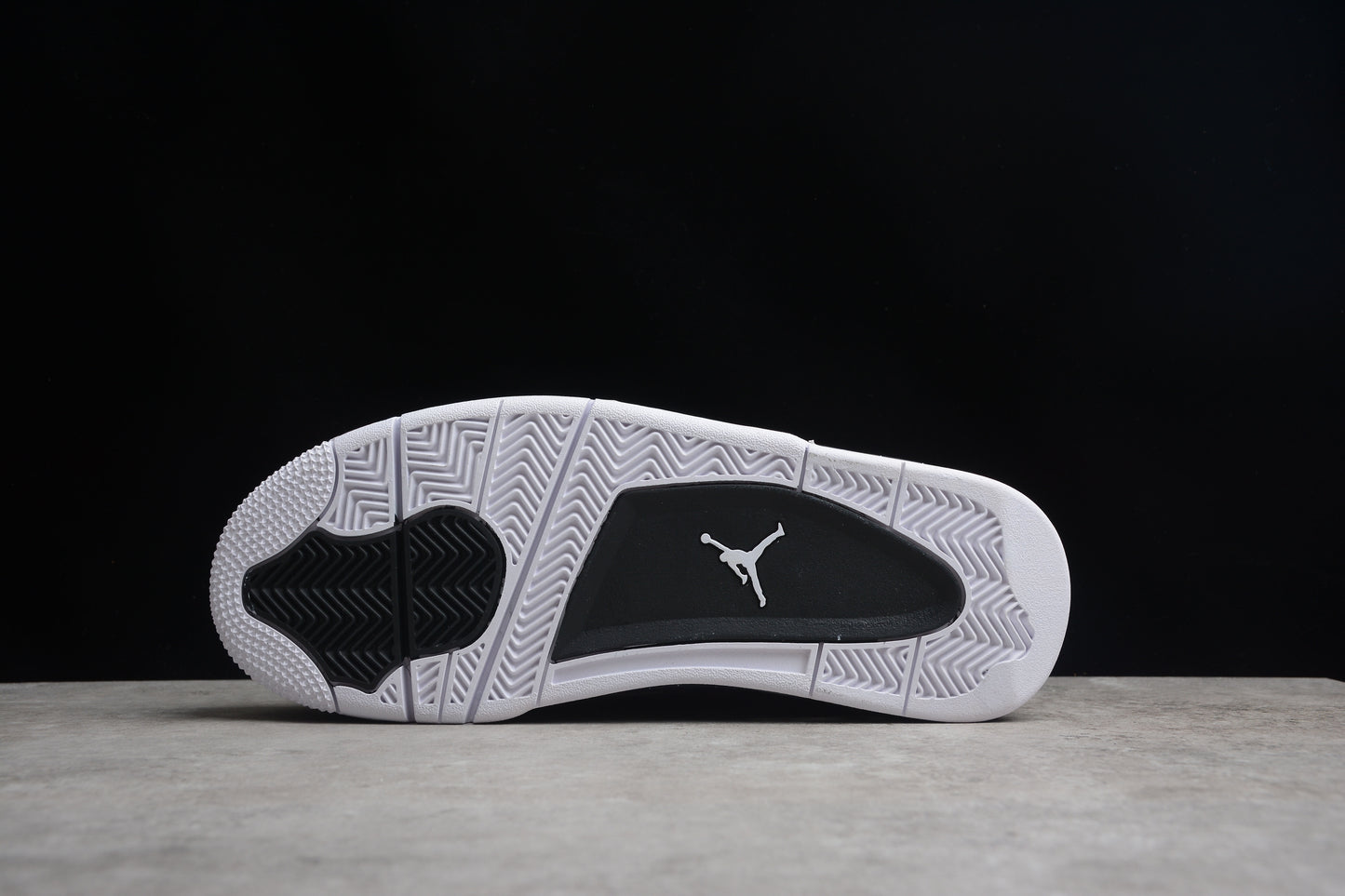 Air Jordan 4 Retro 626969-030