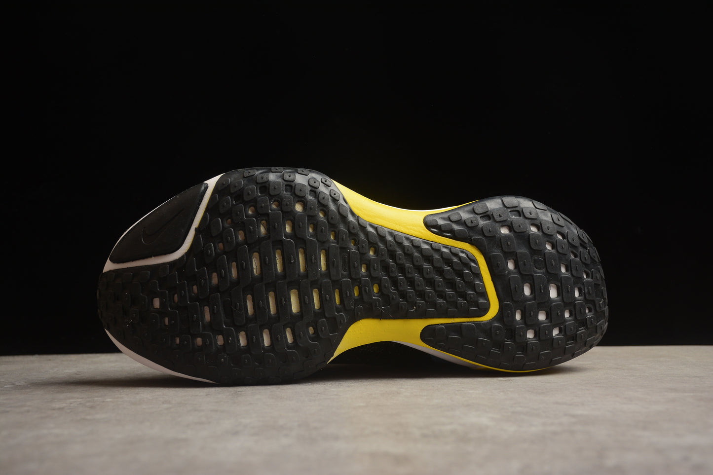 Nike Zoom X Invincible Run Fk 3 DR2660-002