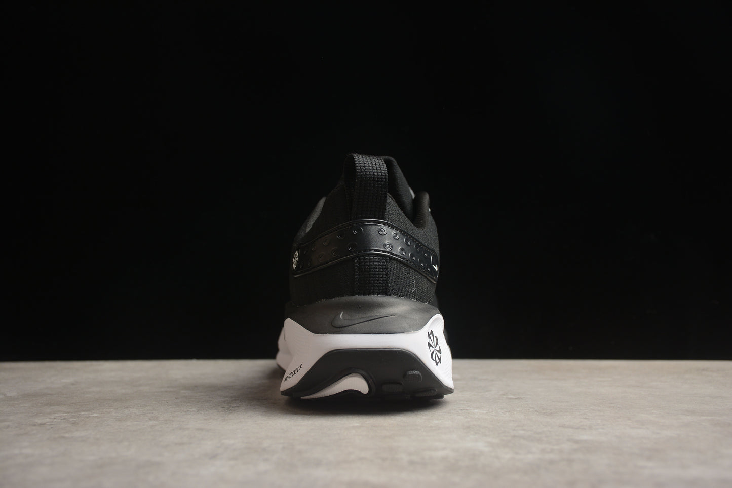 NIKE Zoom X Invincible Run DR2665 004