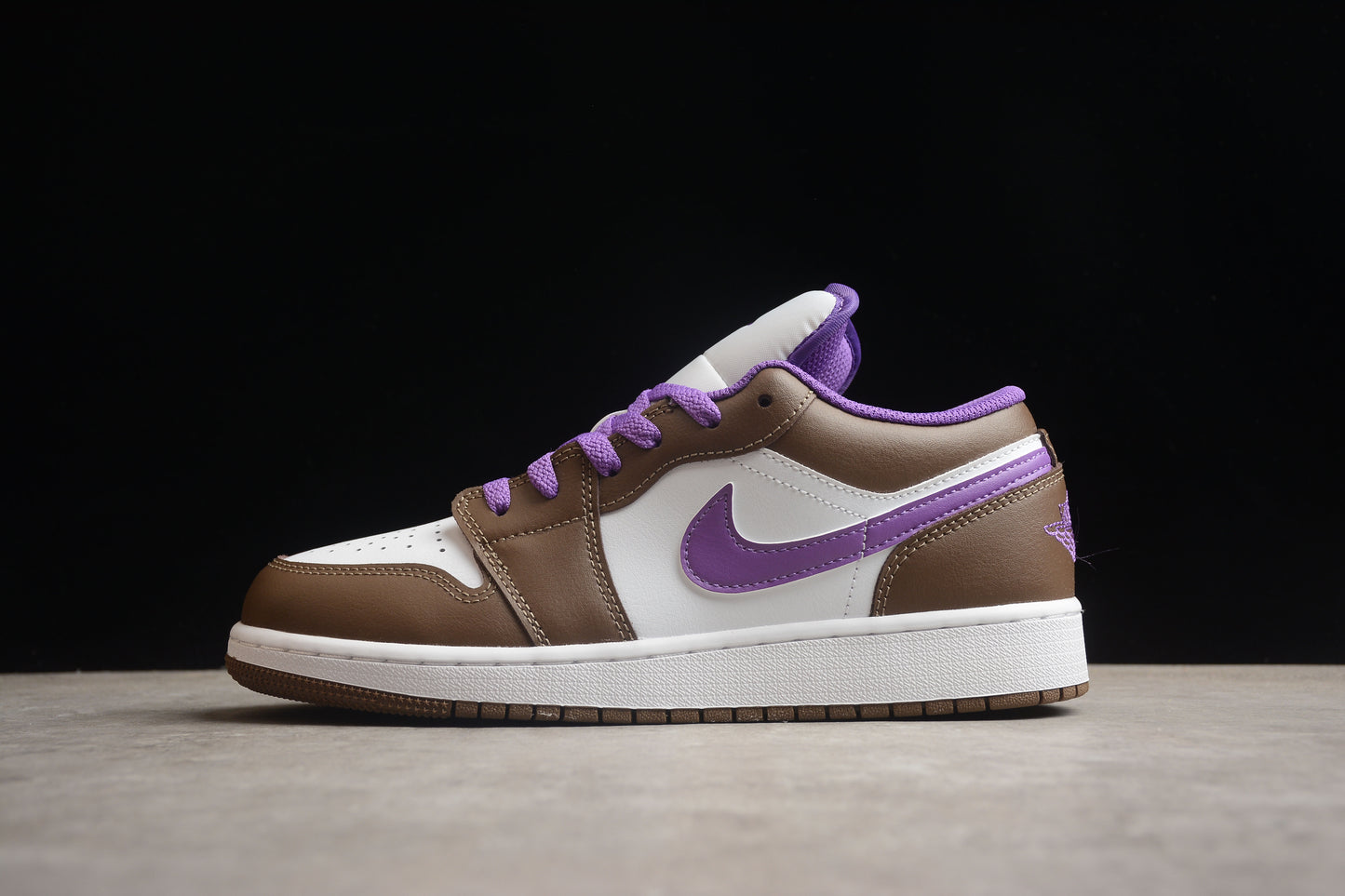 Nike Air Jordan 1 Low 553560 215