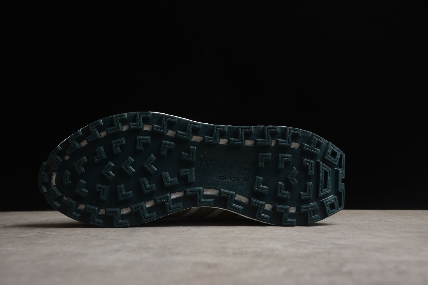 Adidas Retropy E5 1F0421