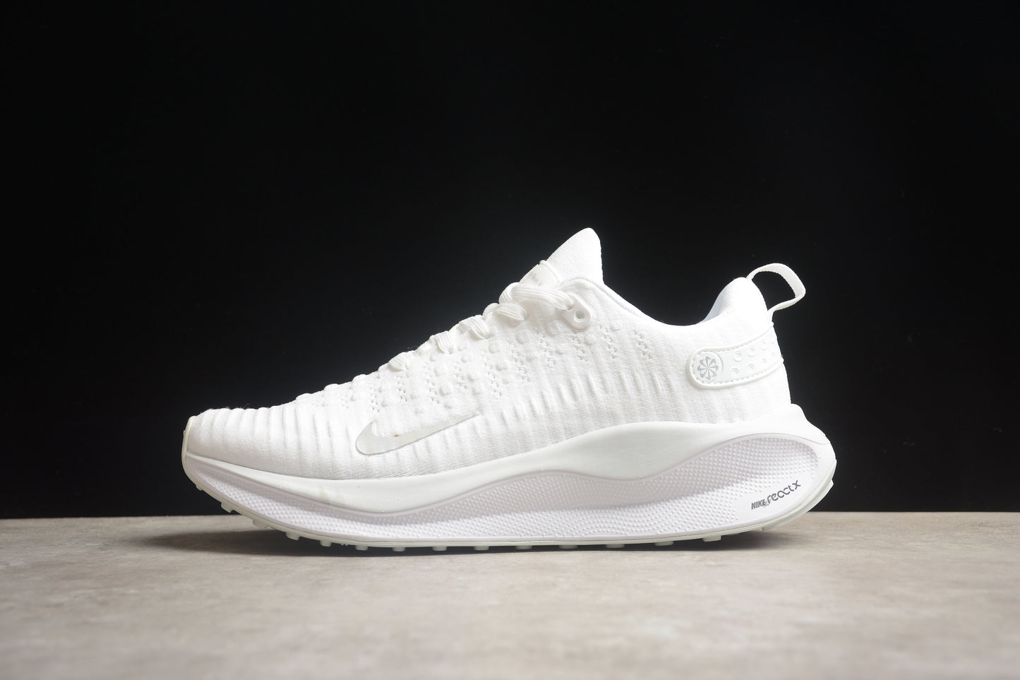 NIKE Zoom X Invincible Run DR2665 001