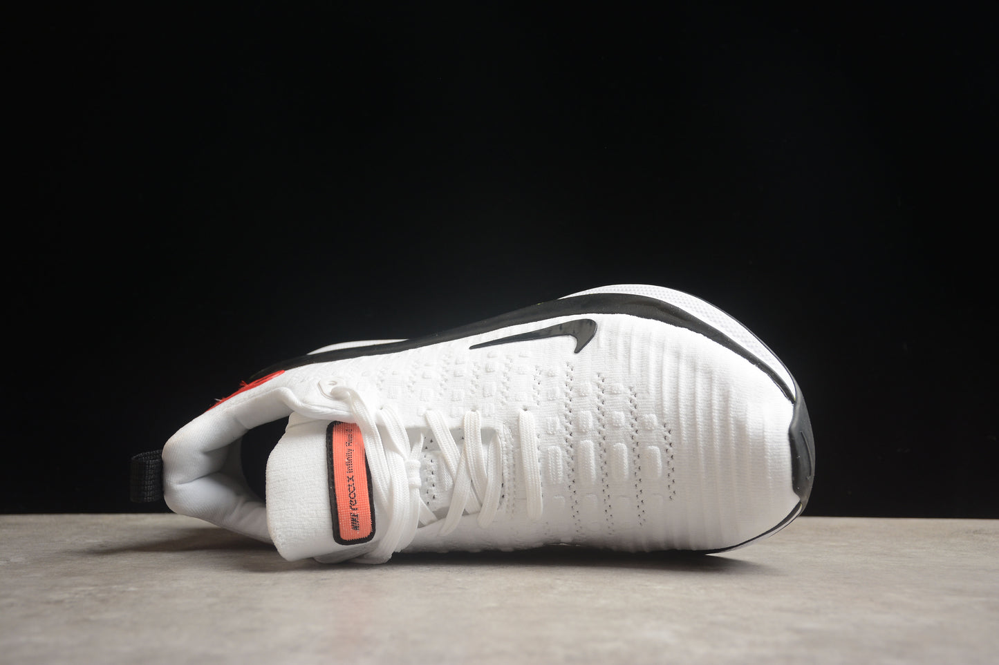 NIKE Zoom X Invincible Run DR2665 102