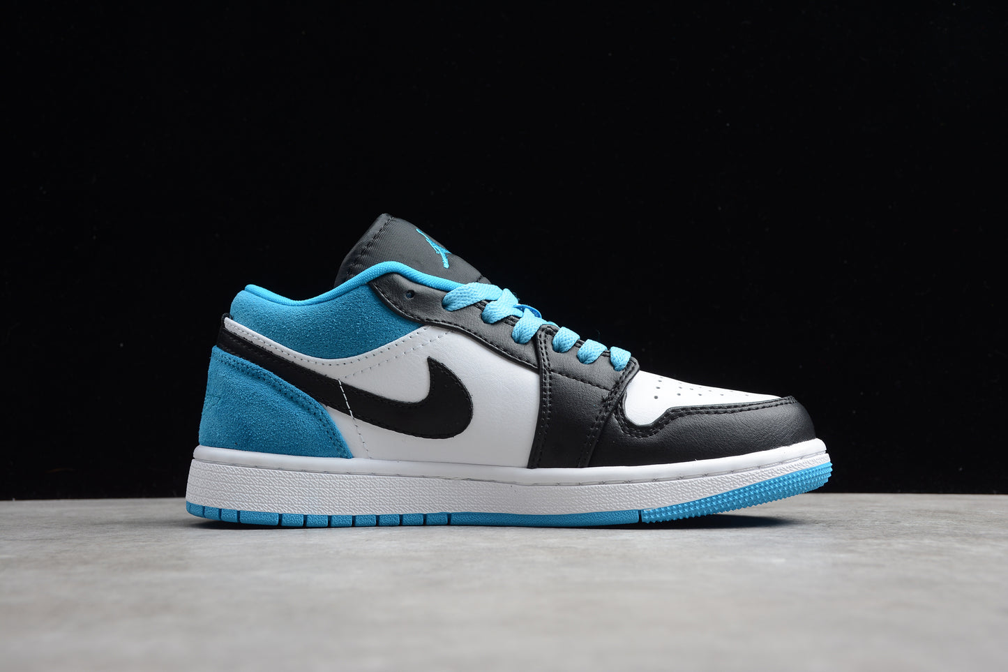 Nike Air Jordan 1 Low CK3022-004