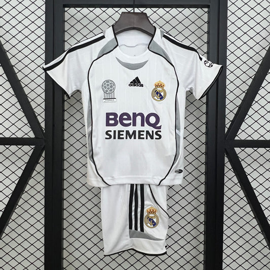 Real Madrid retro 2006/07 Home Kids Version