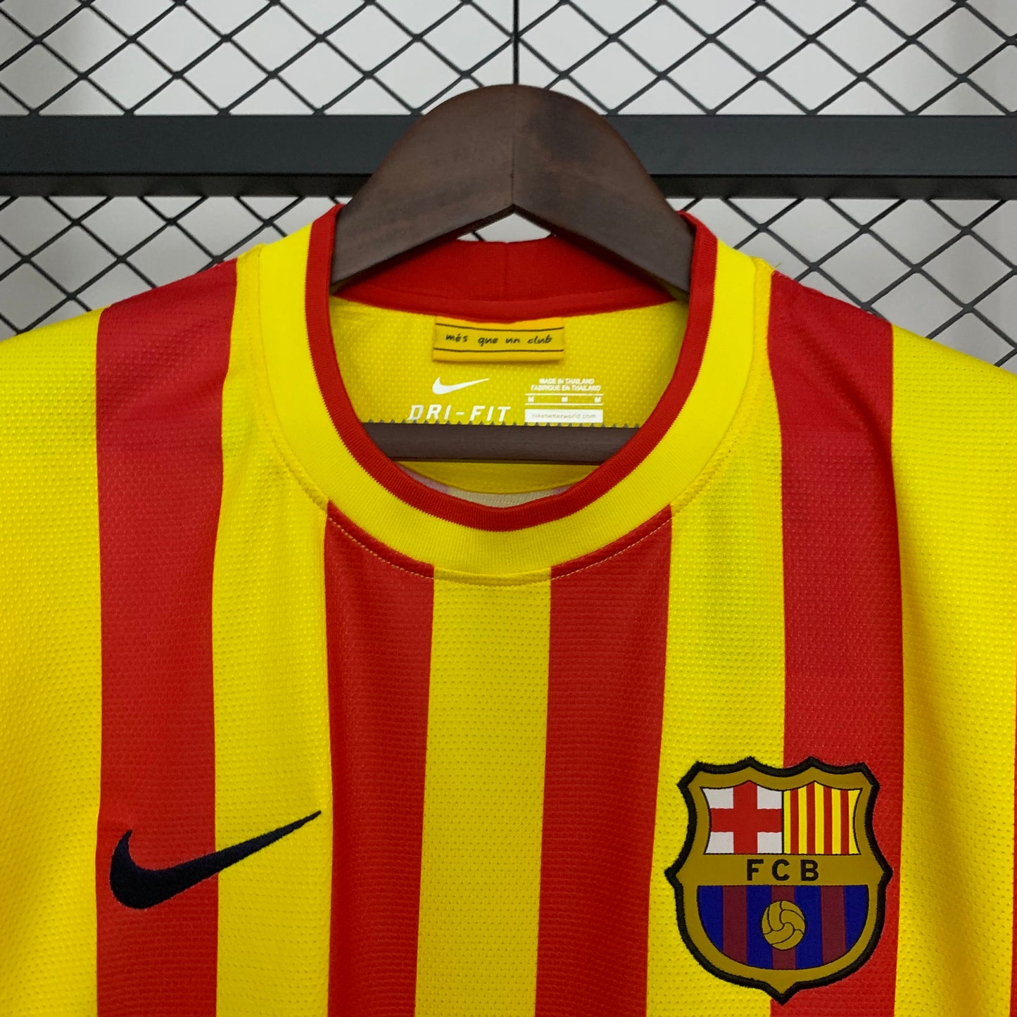 Fútbol Club Barcelona retro 2013/14 Away