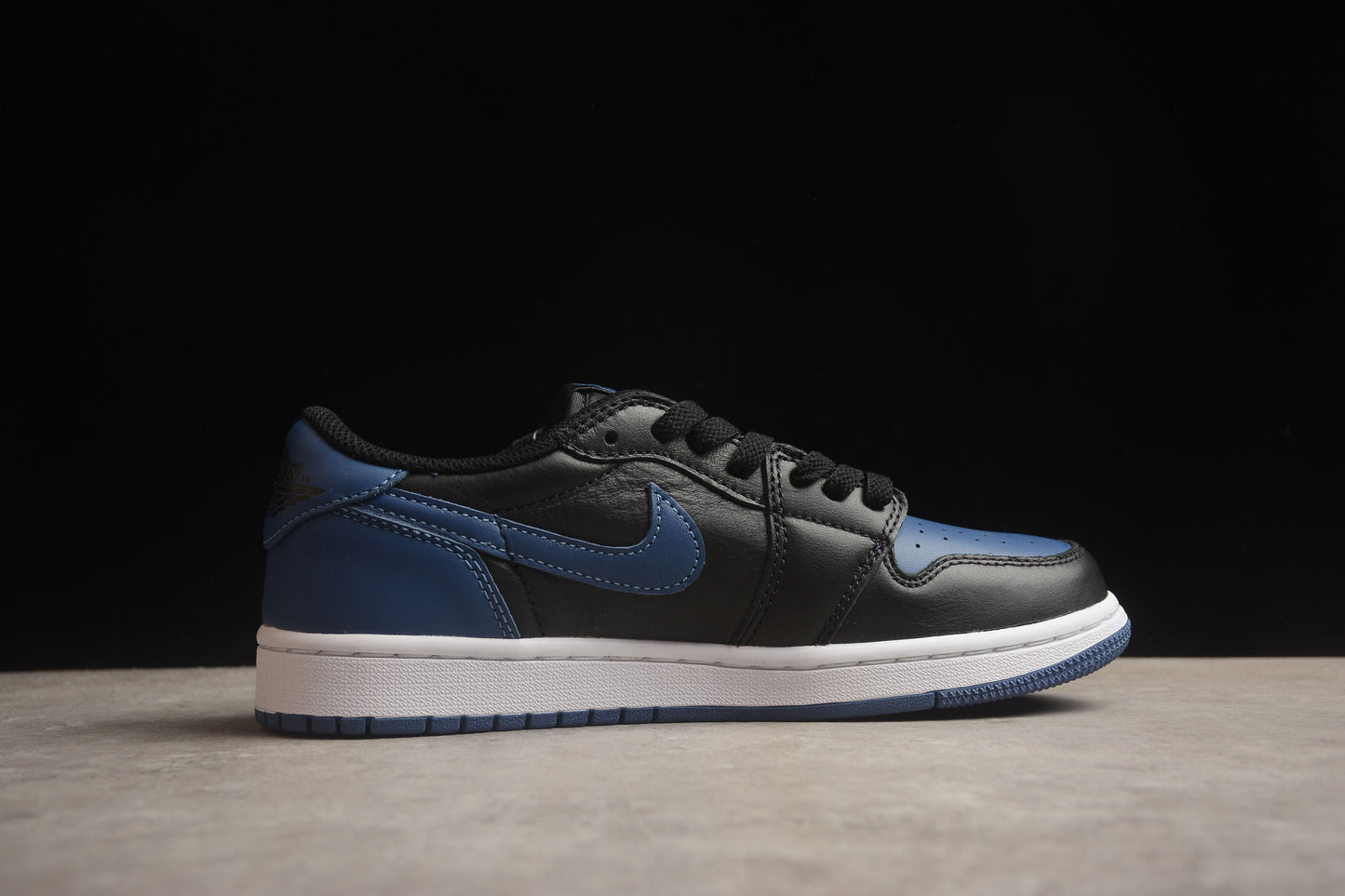Nike Air Jordan 1 Low CZ0775 041