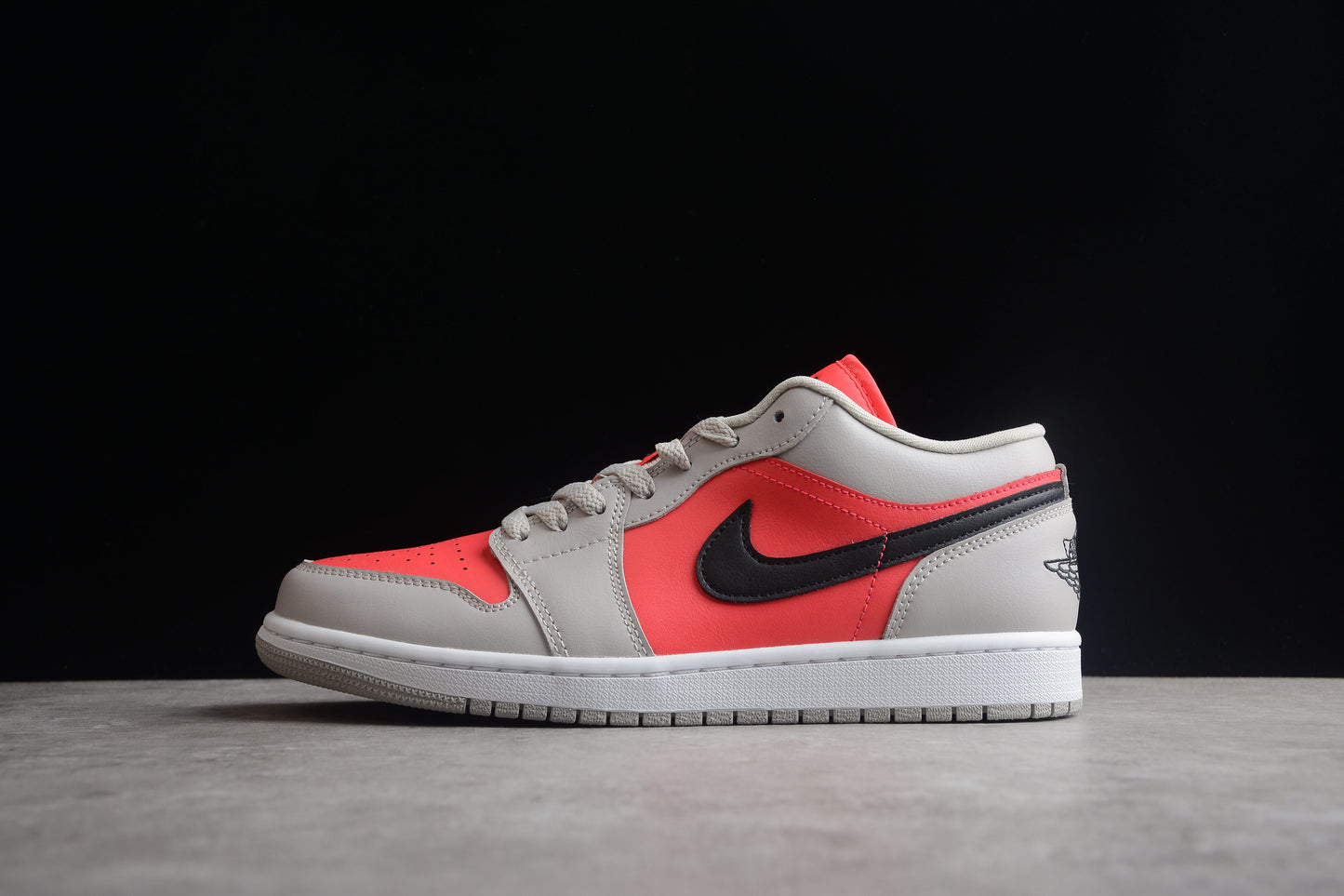 Nike Air Jordan 1 Low DC0774-060