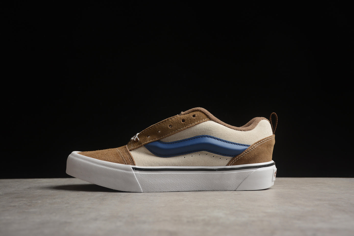 Vans Classics Knu Skoo Brown
