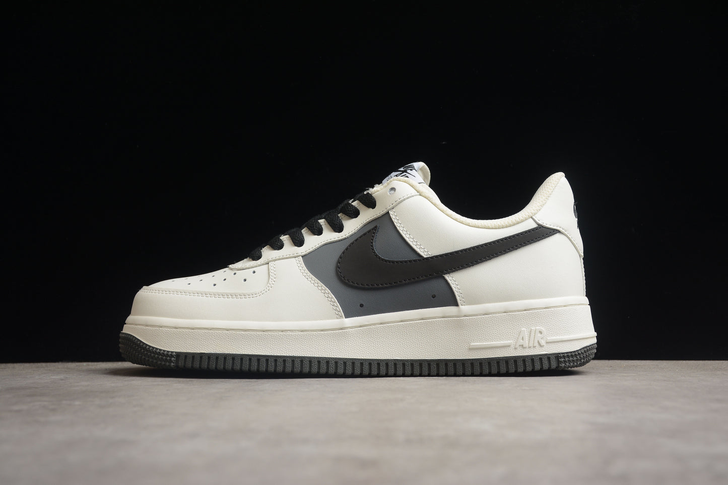 Nike Air Force 1 CL2026-113