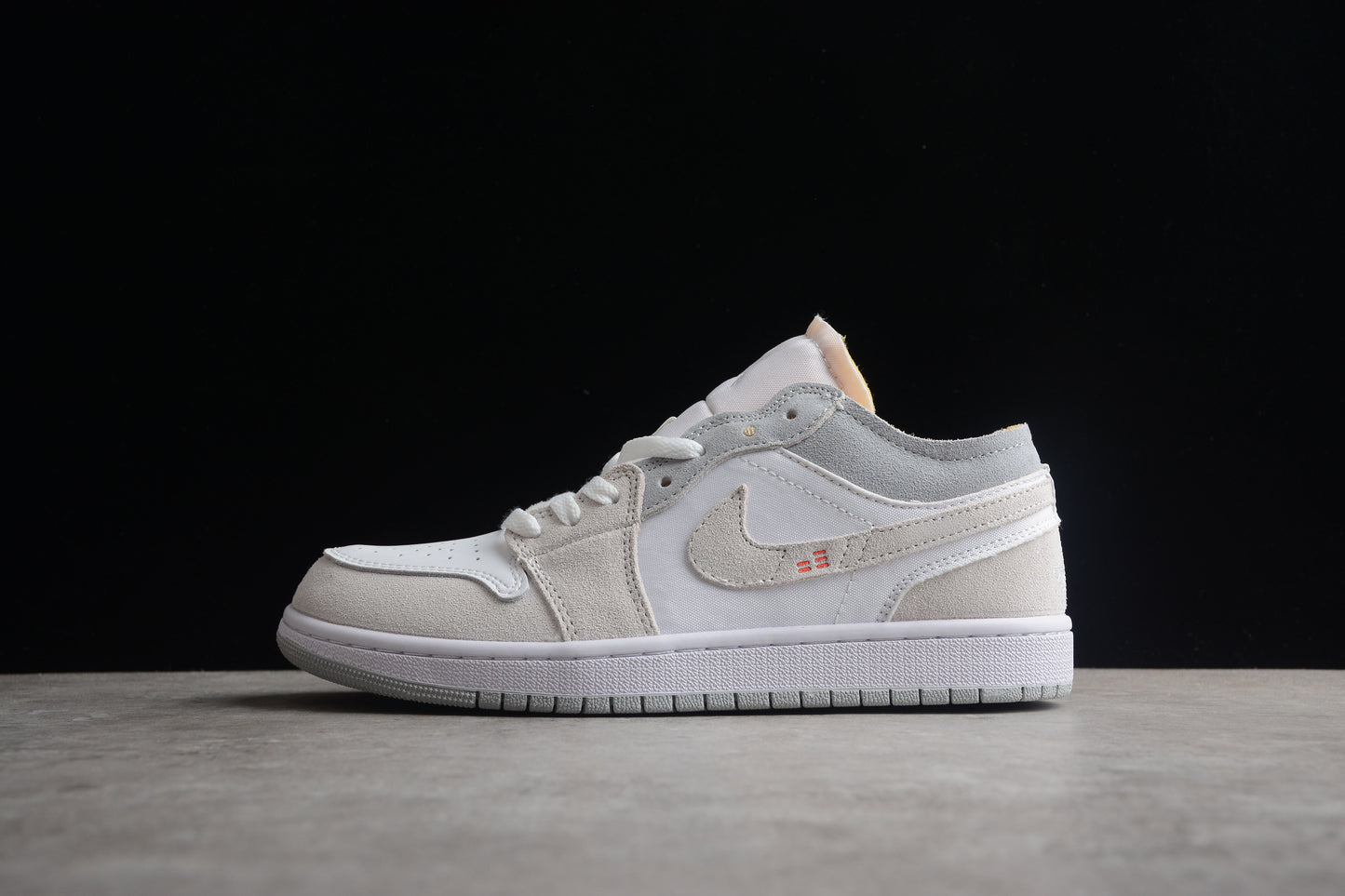 Nike Air Jordan 1 Low DN1635-100