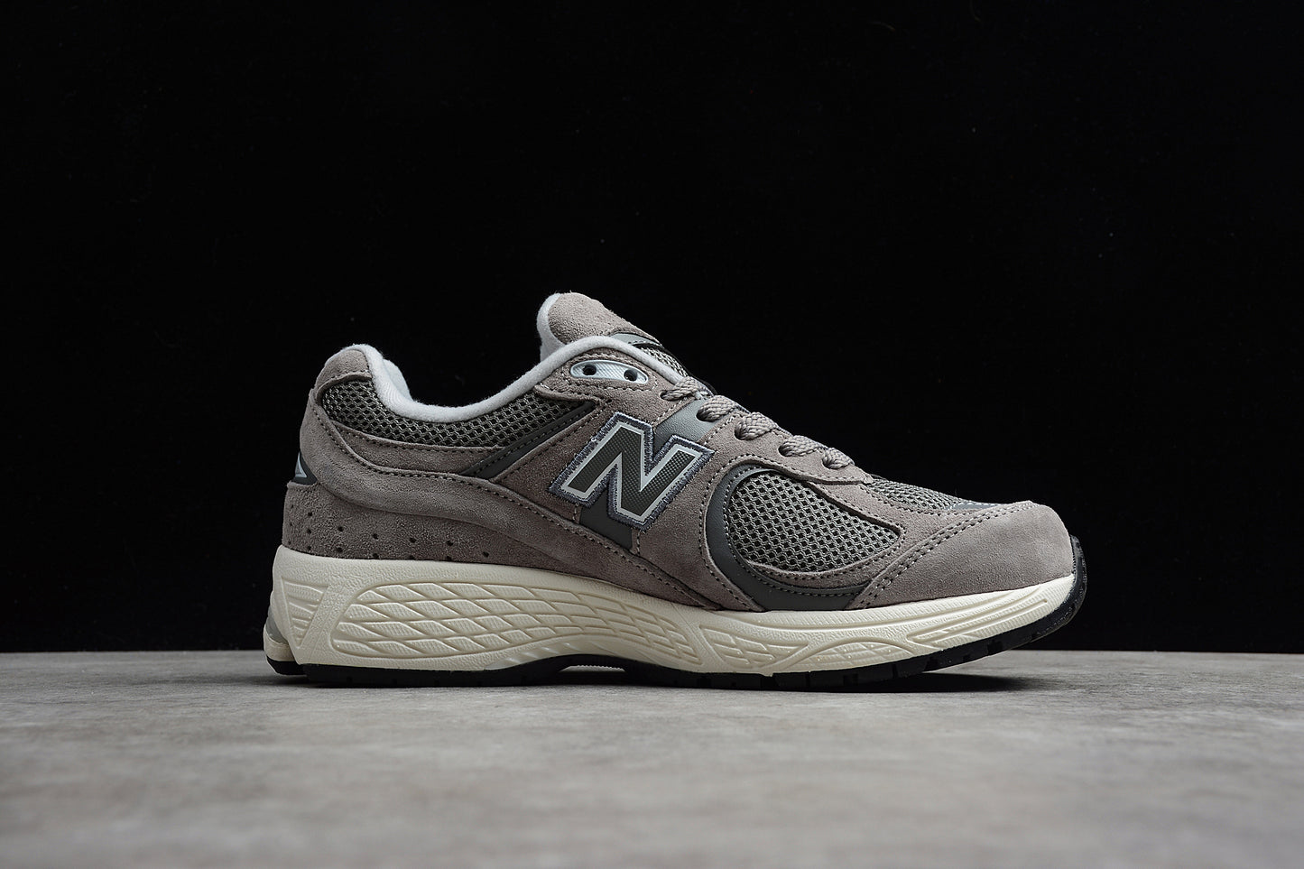 New Balance ML2002RC