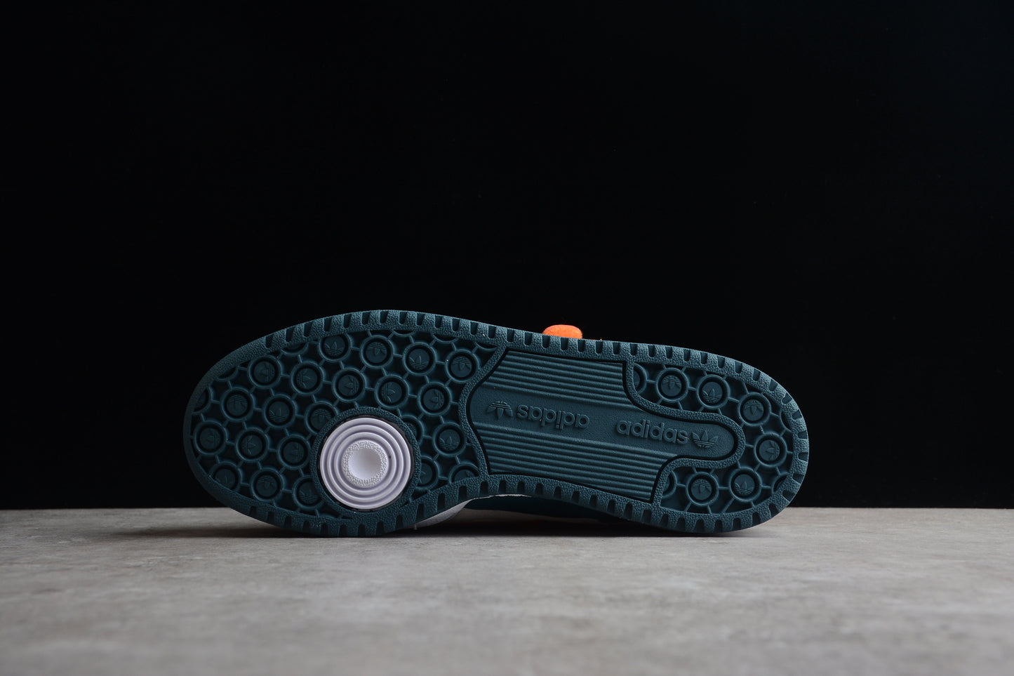 Adidas Forum 84 Low FY4970