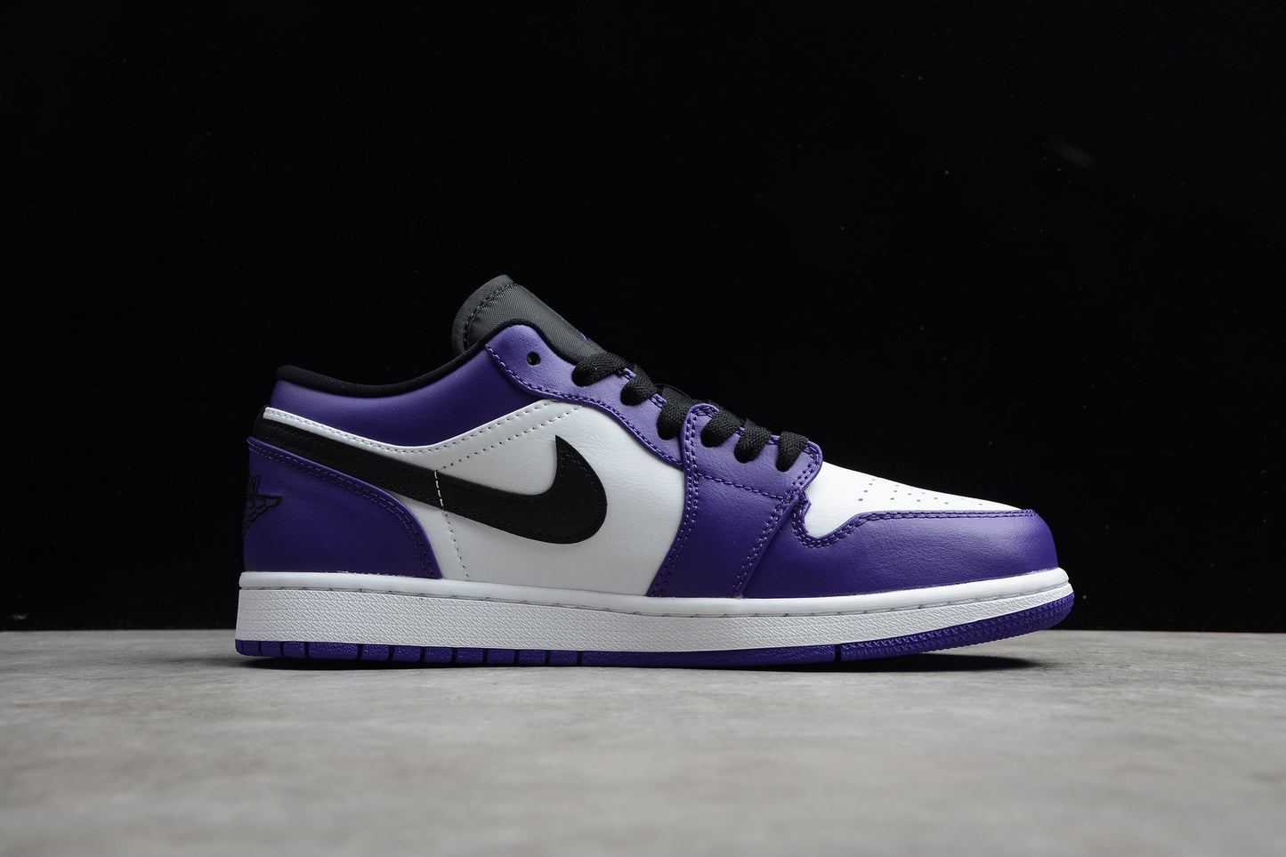 Nike Air Jordan 1 Low 553558-500