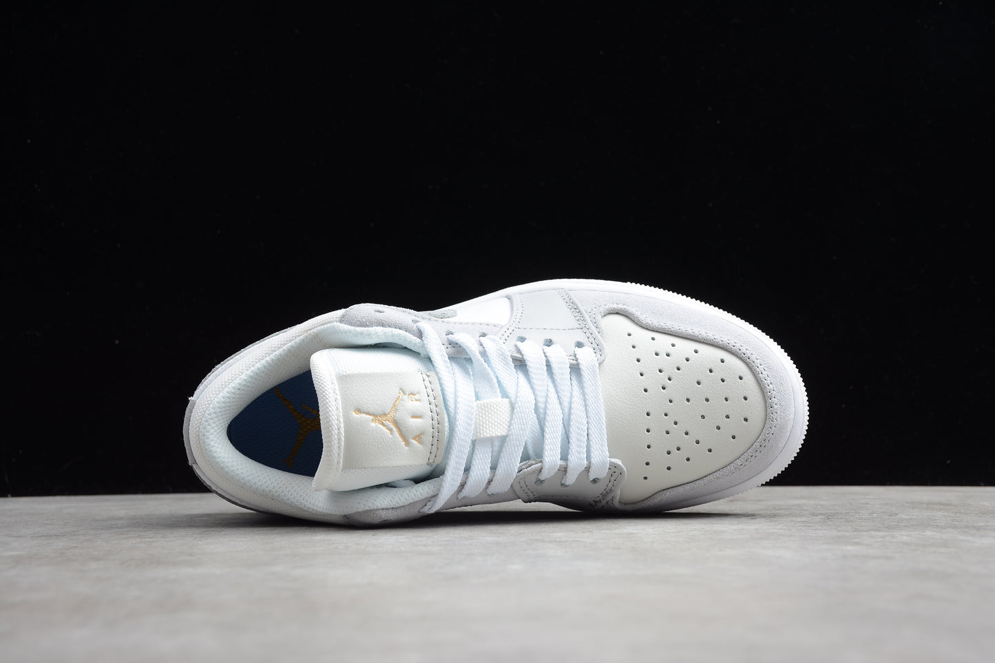 Nike Air Jordan 1 Low CV3043-100