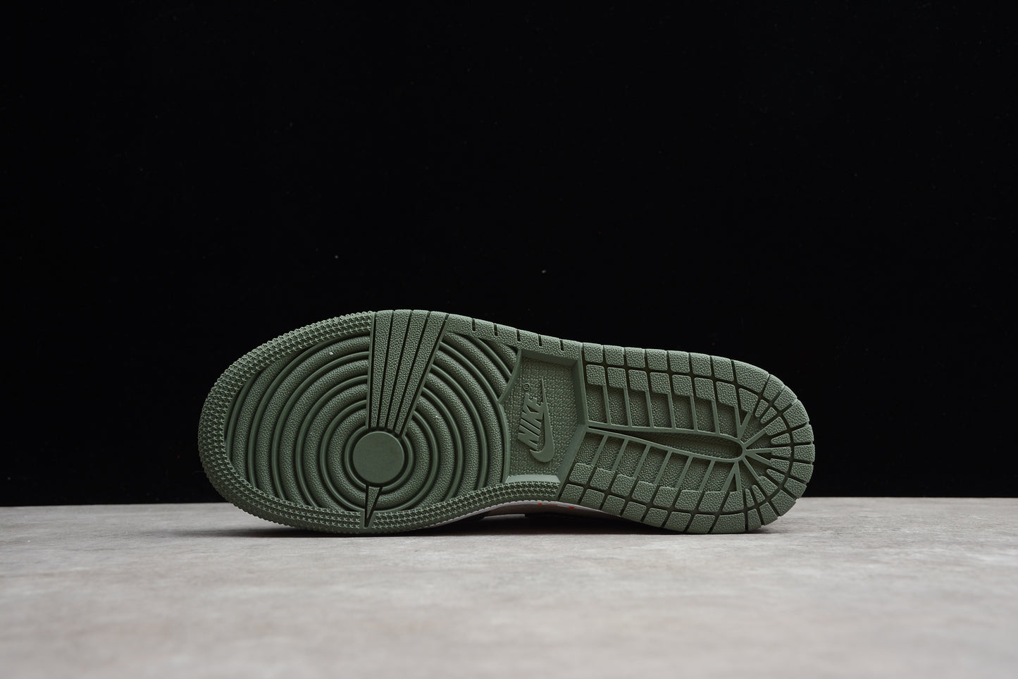 Nike Air Jordan 1 Low 553560-121