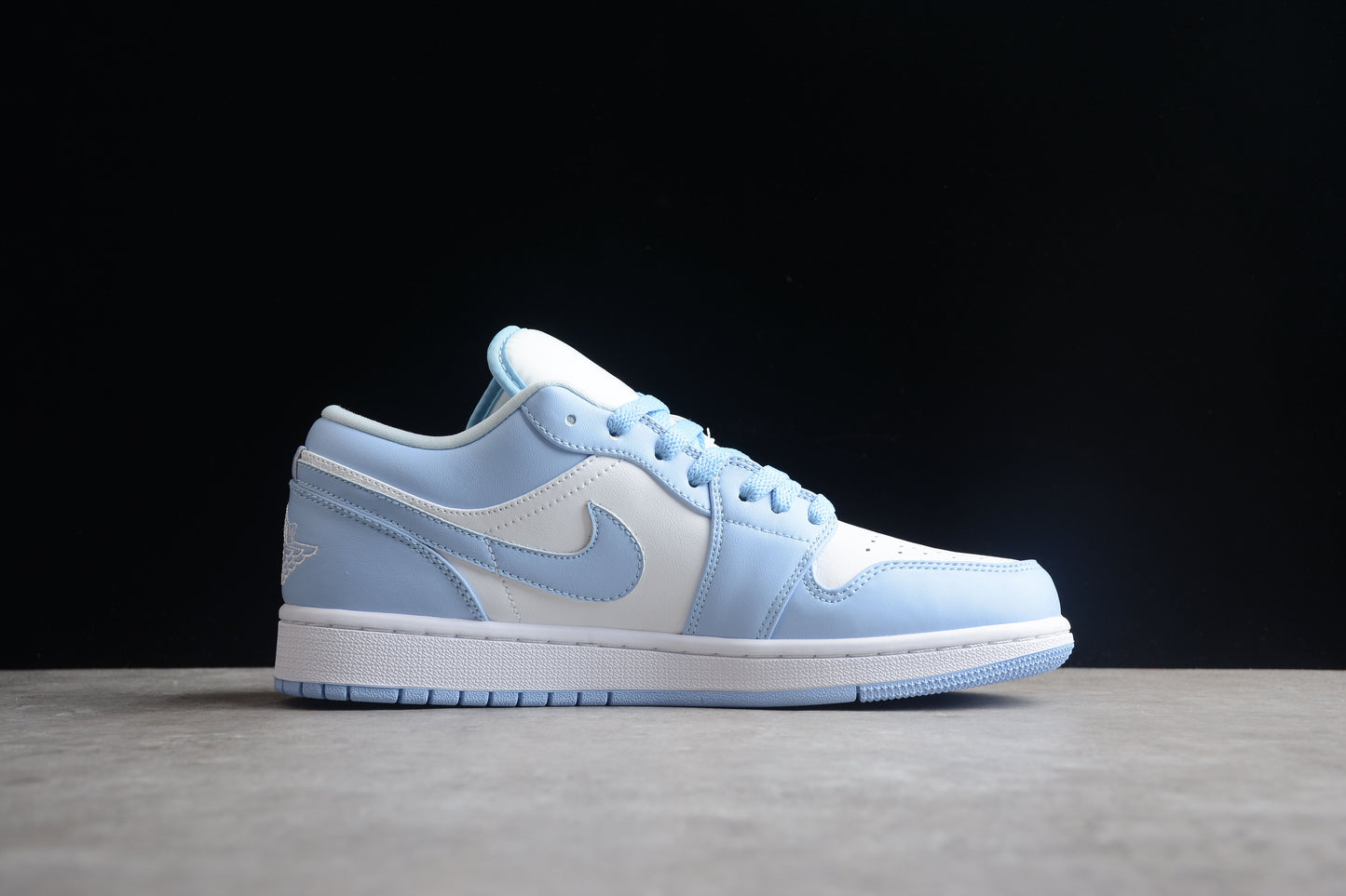 Nike Air Jordan 1 Low DC0774-141