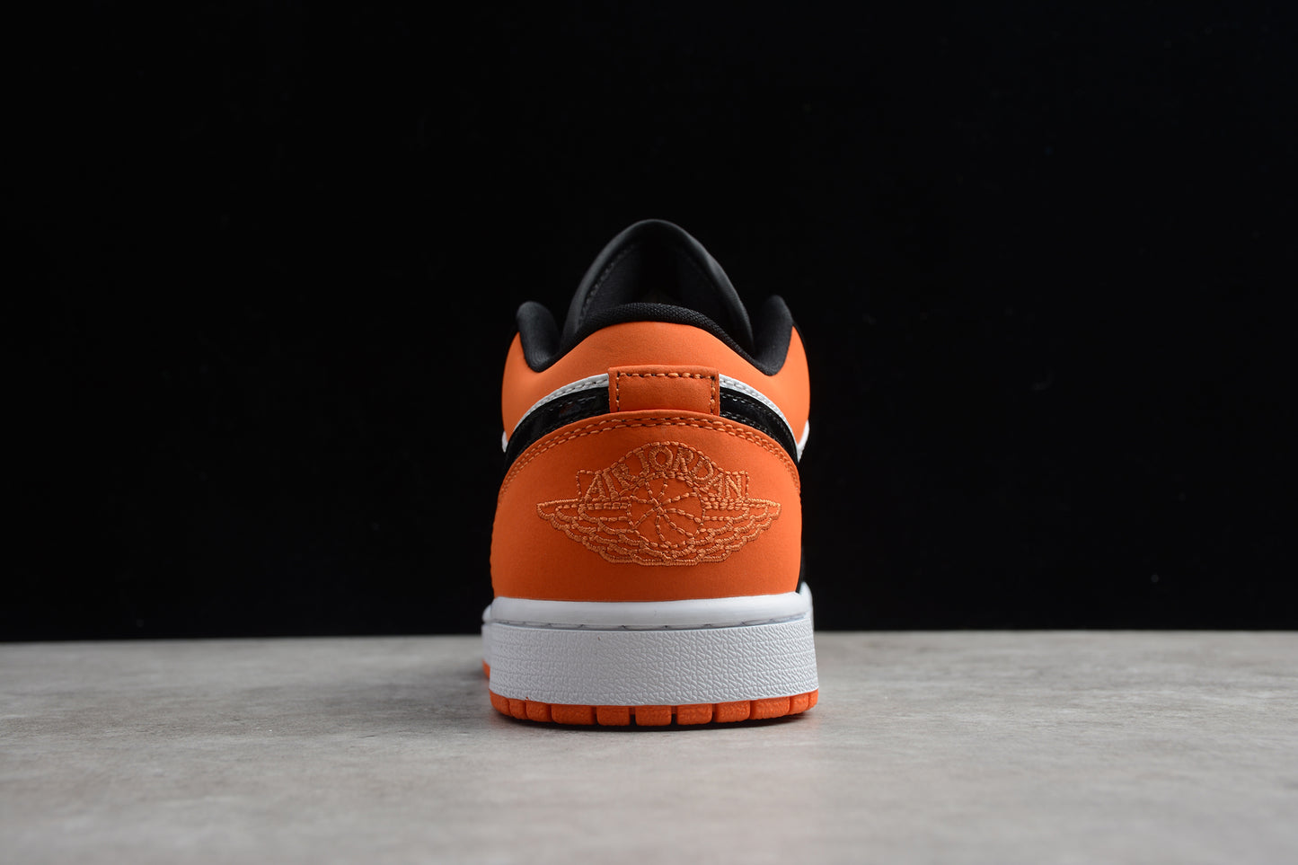 Nike Air Jordan 1 Low 553558-128