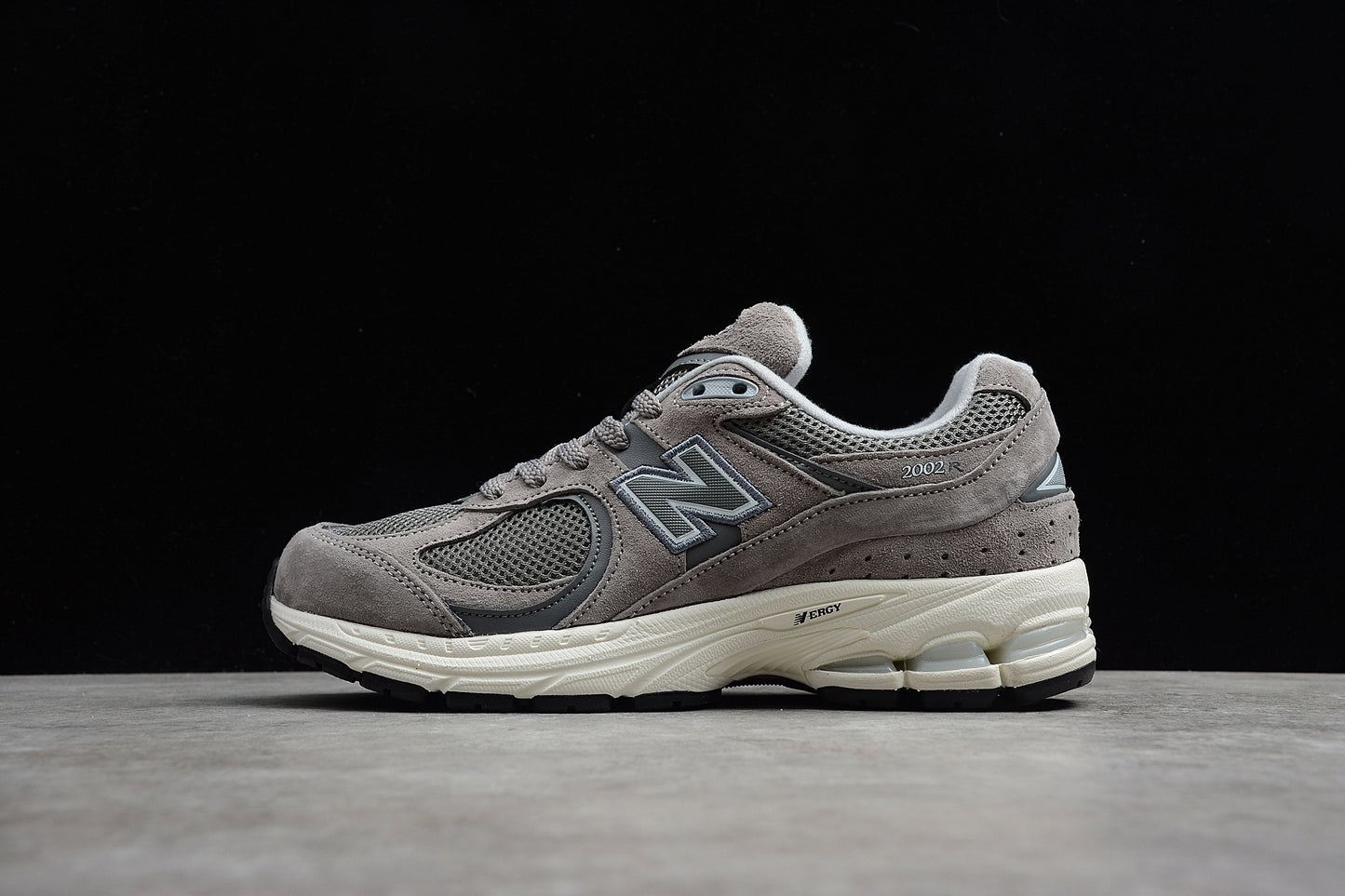 New Balance ML2002RC