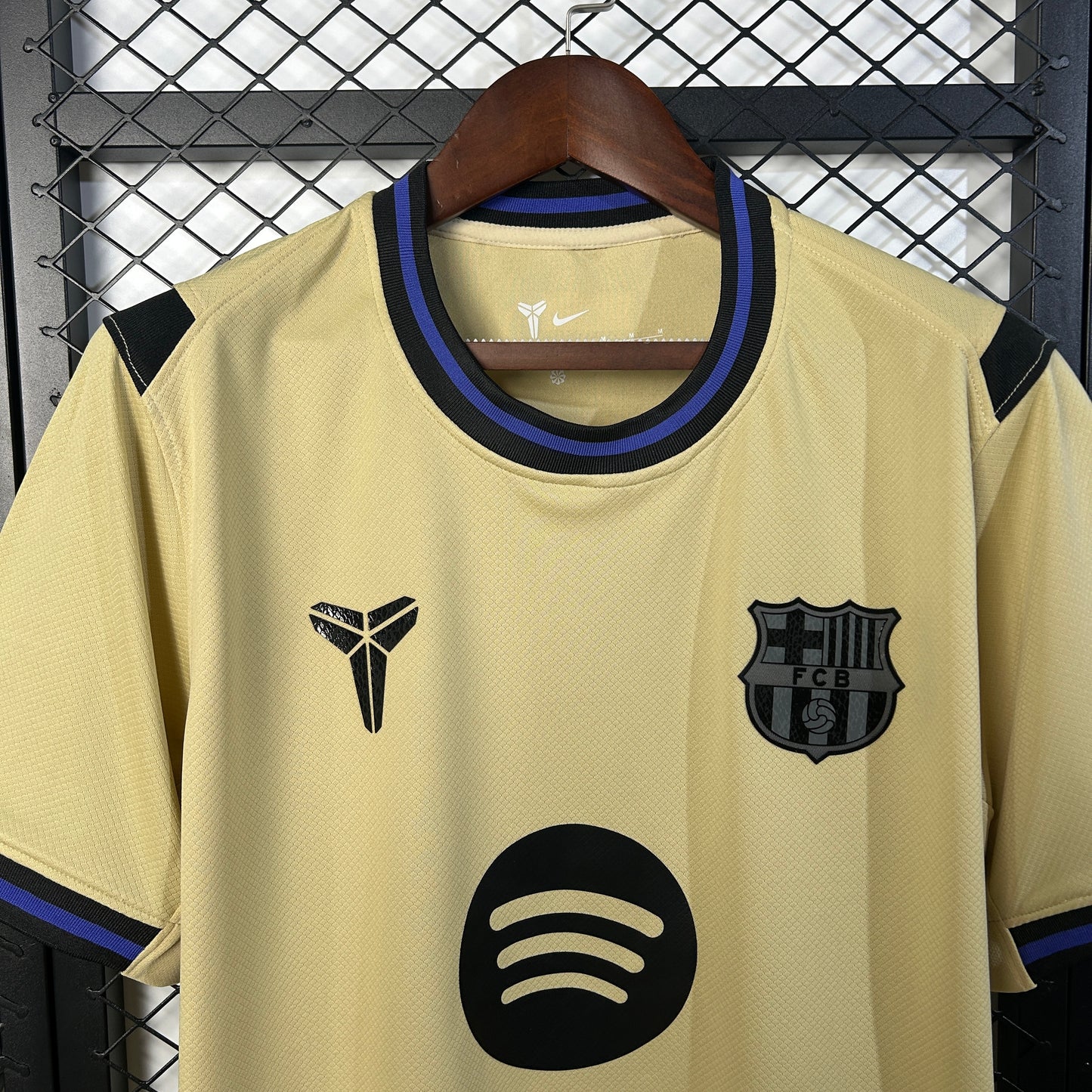 Fútbol Club Barcelona 2025/26 Away