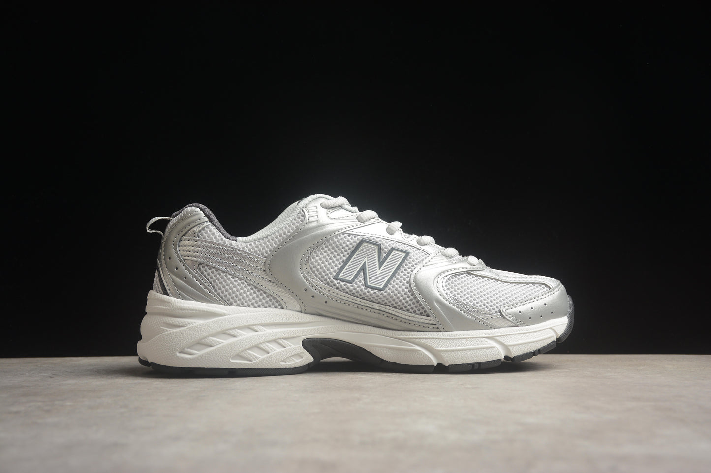 New Balance 530 MR530OLG