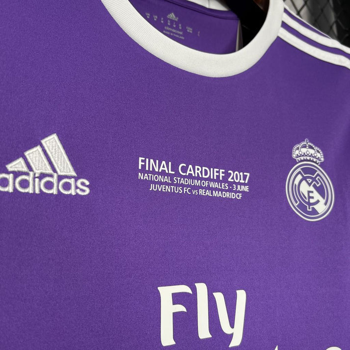 Real Madrid retro 2016/17 Away