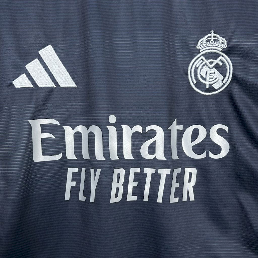Real Madrid 2025/26 Away Manga Larga