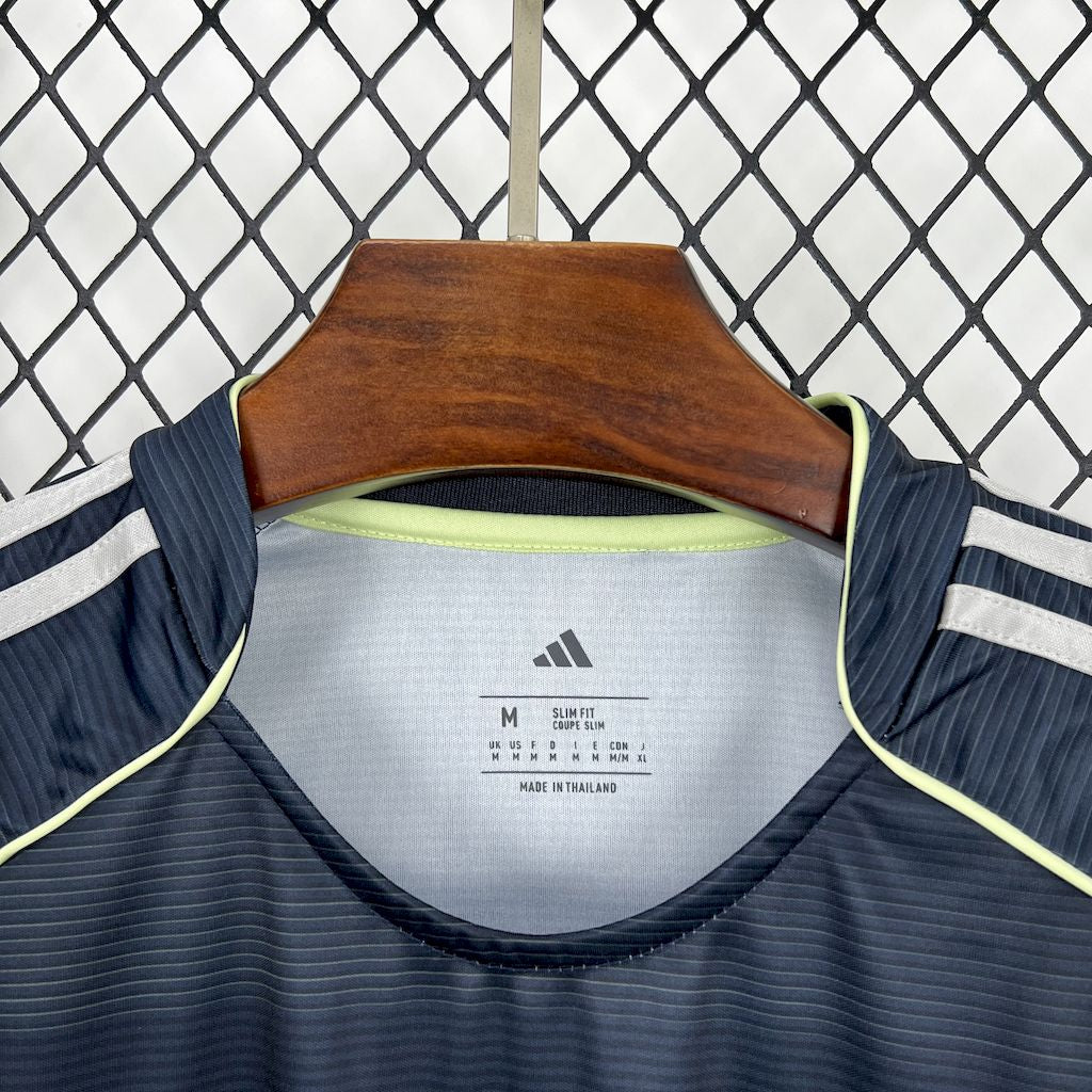 Real Madrid 2025/26 Away Manga Larga