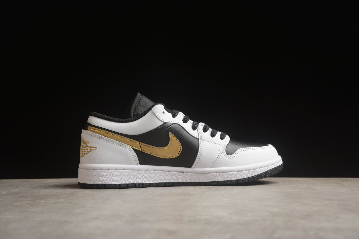 Nike Air Jordan 1 Low 553558-172