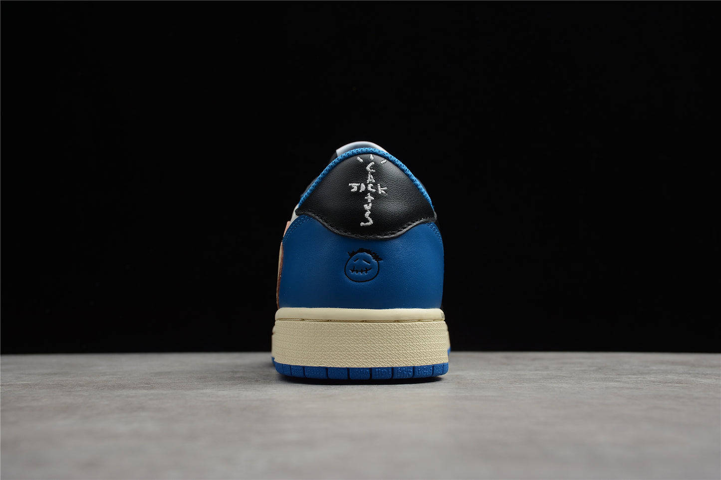 Nike Air Jordan 1 Low DM7866-140