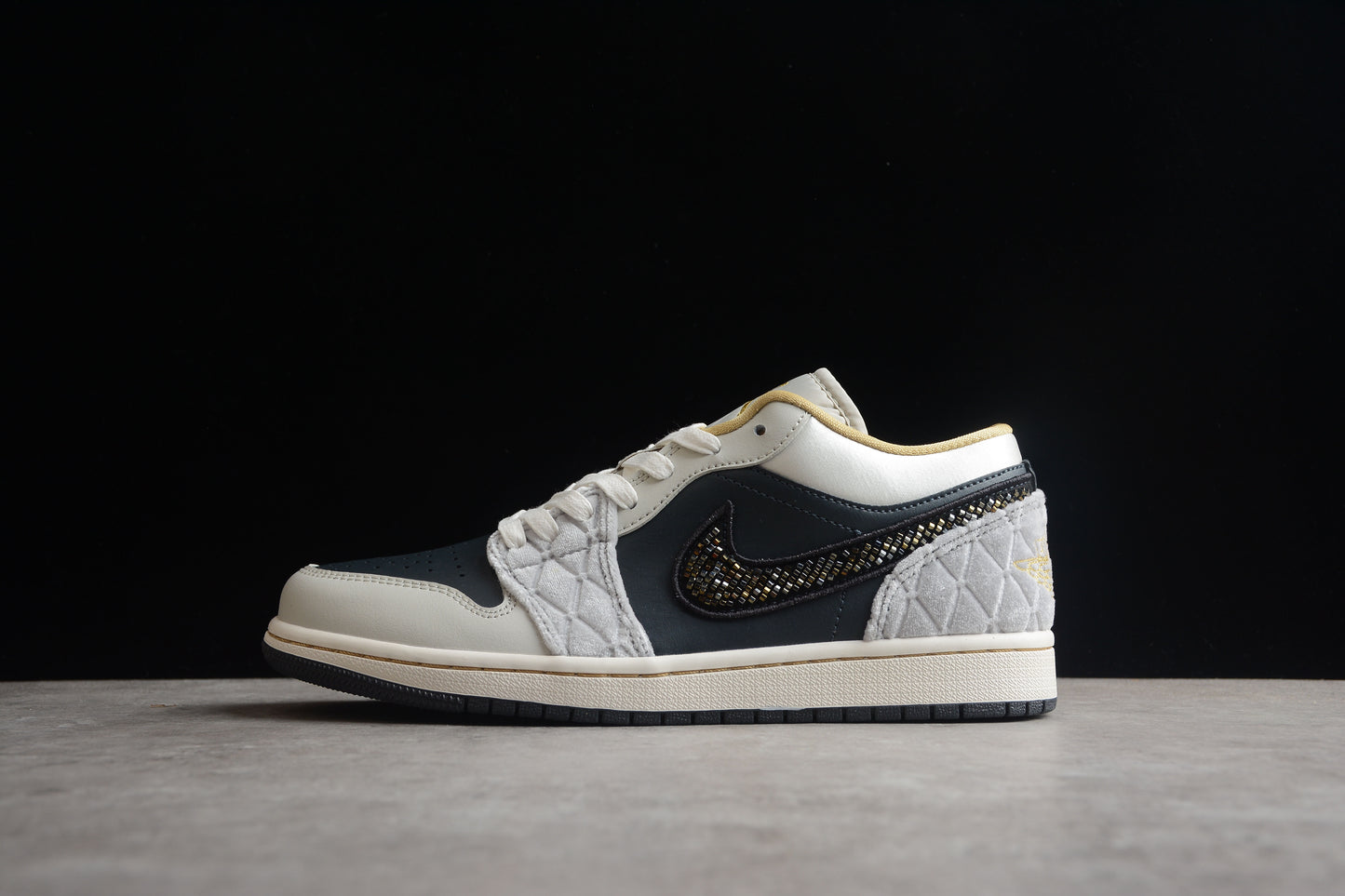 Nike Air Jordan 1 Low DV1762-001