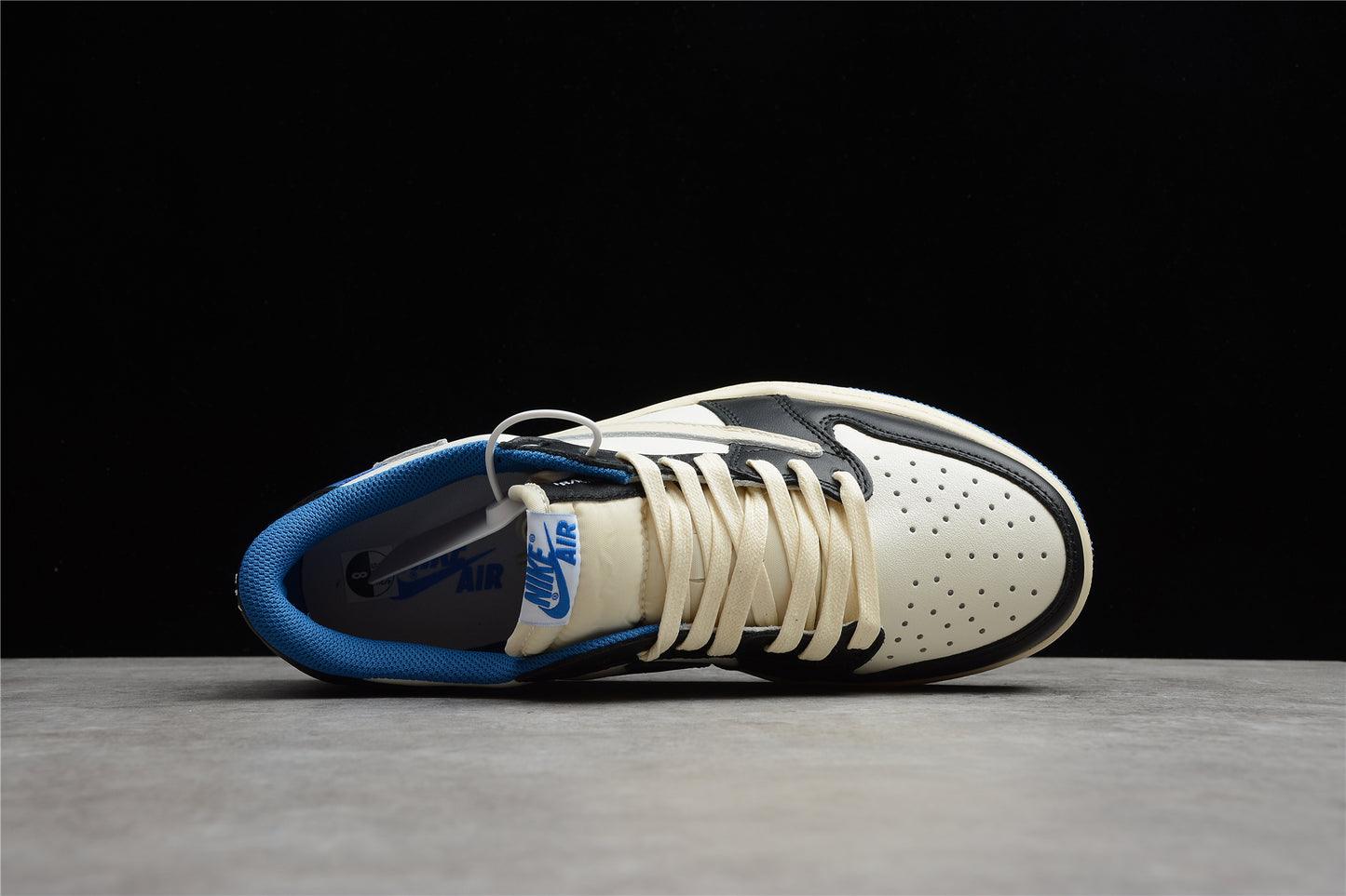 Nike Air Jordan 1 Low CQ3227-105