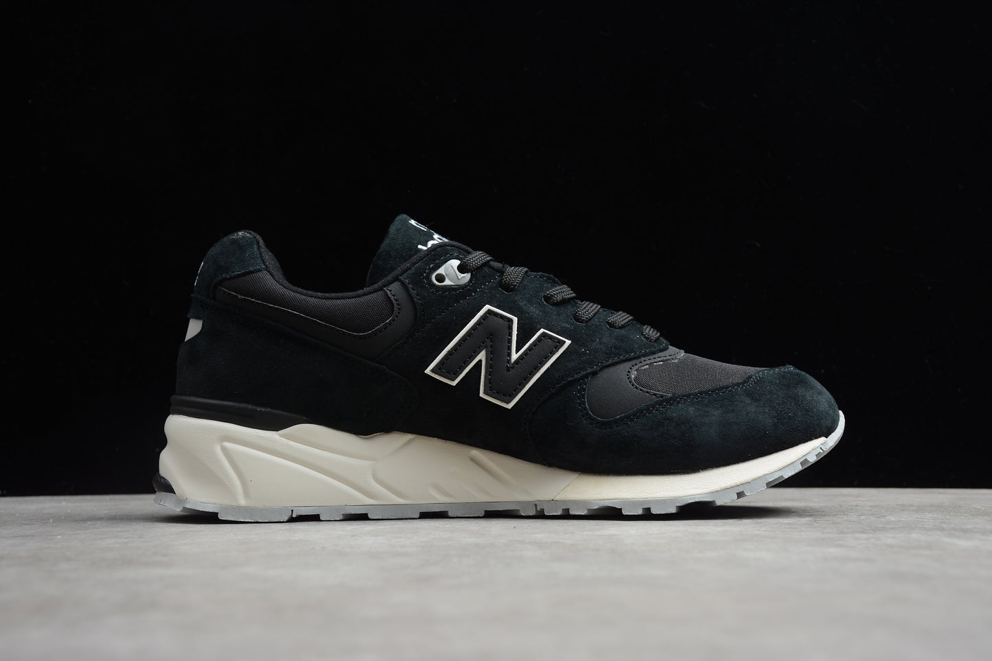 New Balance ML999BA
