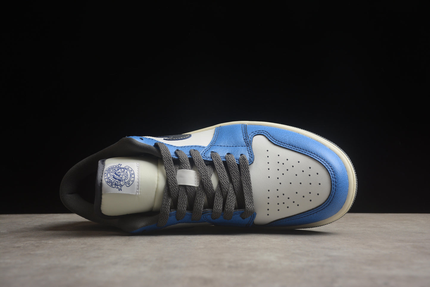 Nike Air Jordan 1 Low FV8439-104