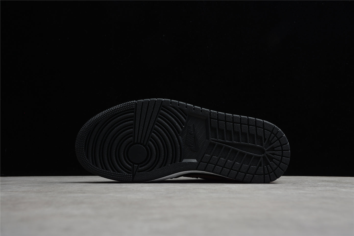 Nike Air Jordan 1 Low 553558-034