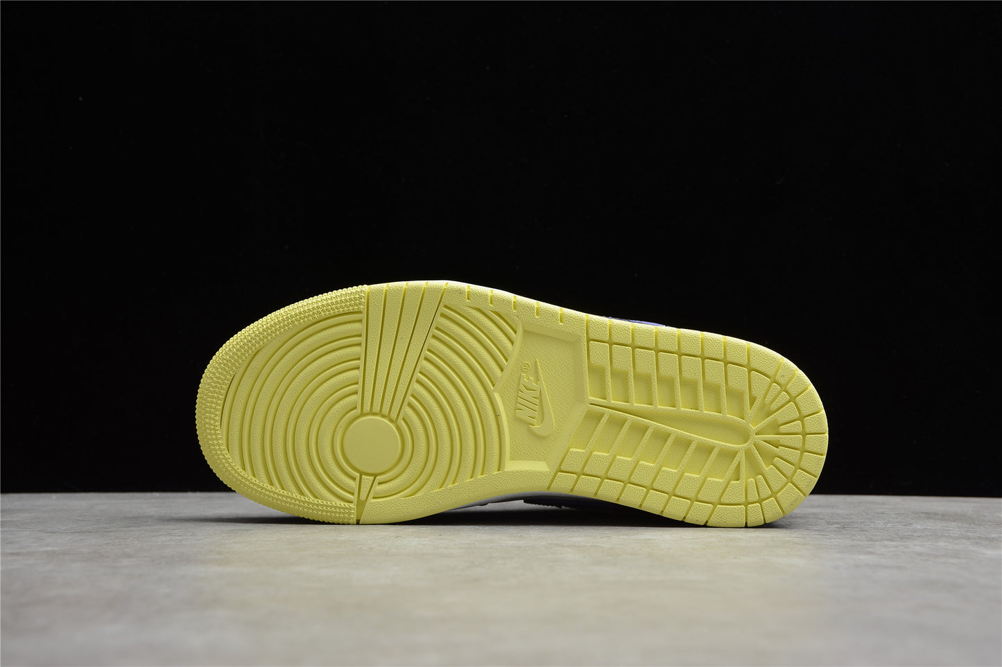 Nike Air Jordan 1 Low DJ4342-400