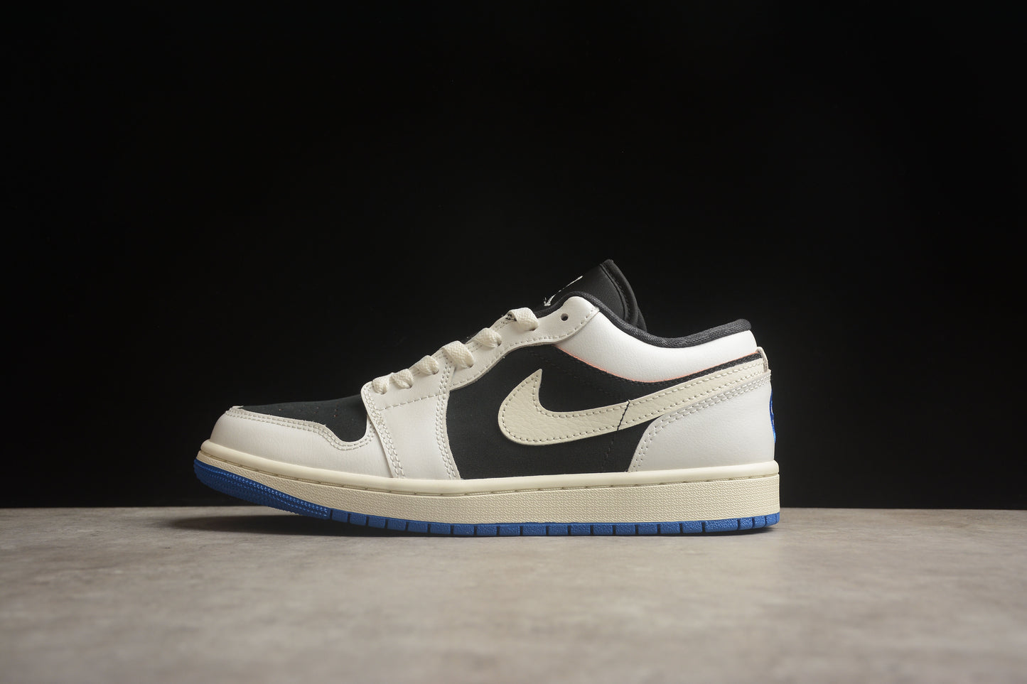 Nike Air Jordan 1 Low HQ0764-001