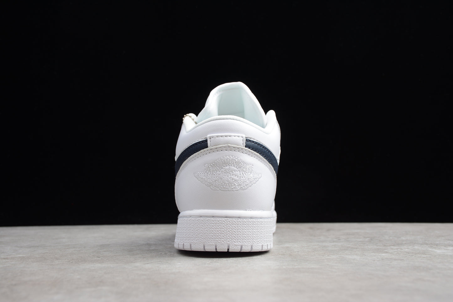 Nike Air Jordan 1 Low 553560-114