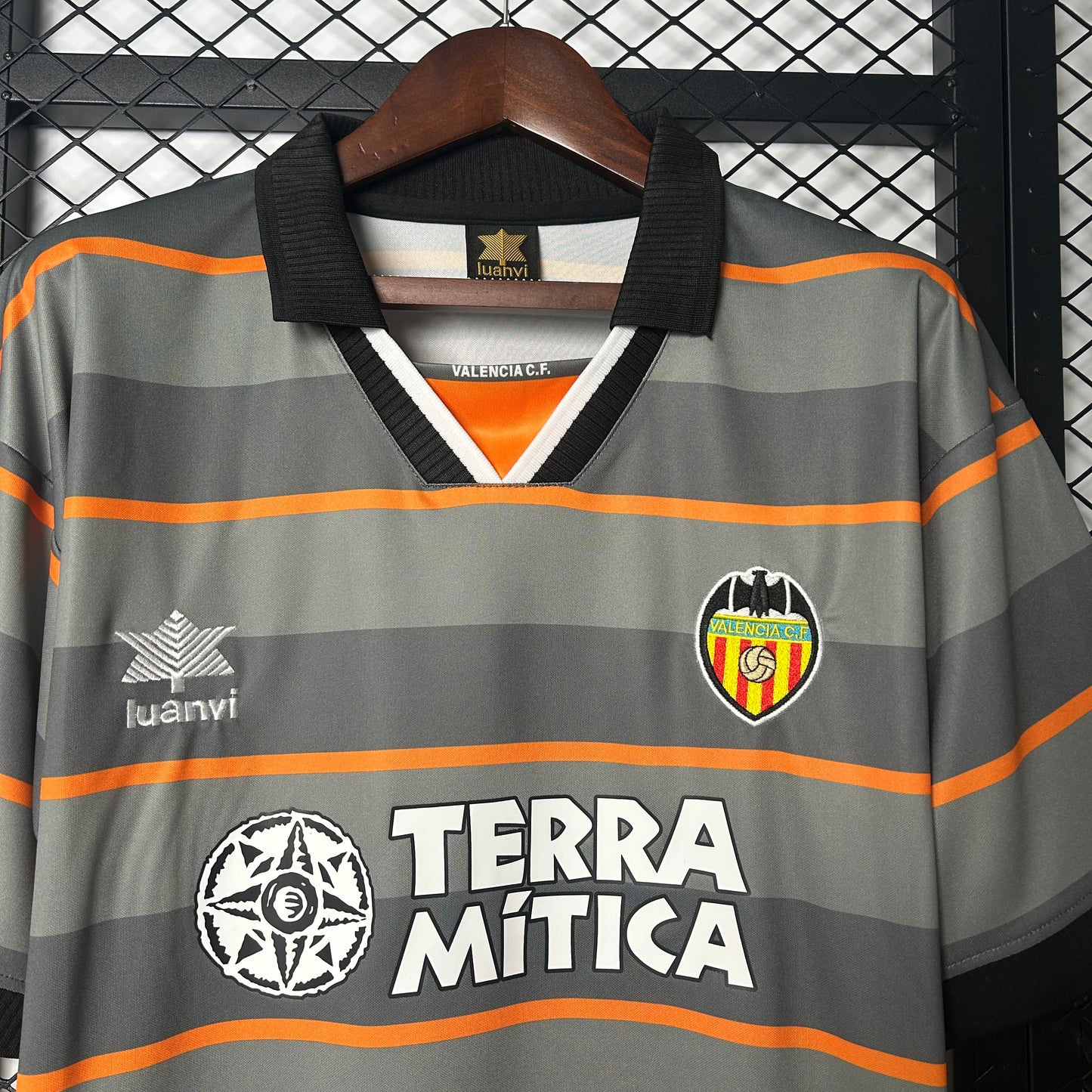 Valencia retro 1999/00 Third