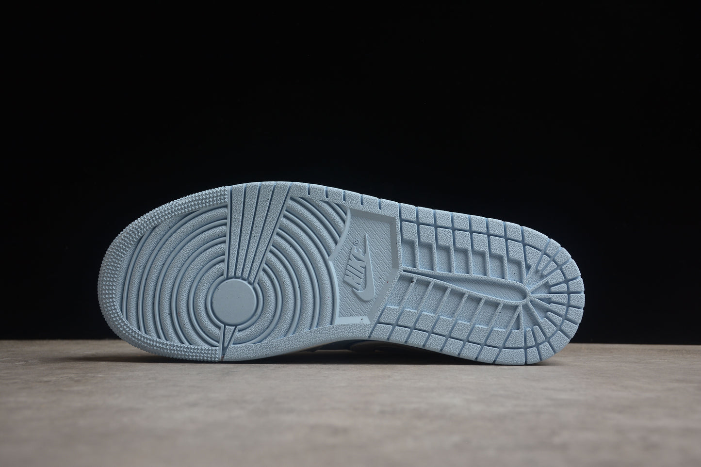 Nike Air Jordan 1 Low DV1299-104